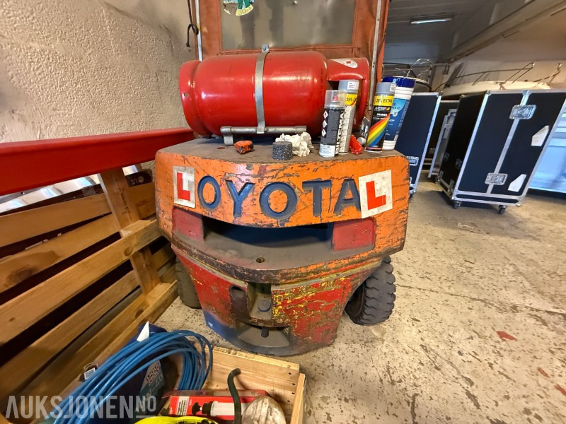 Toyota propangaffeltruck/Repobjekt - Ανυψωτικό μηχάνημα: φωτογραφία 5 Toyota propangaffeltruck/Repobjekt - Ανυψωτικό μηχάνημα: φωτογραφία 5