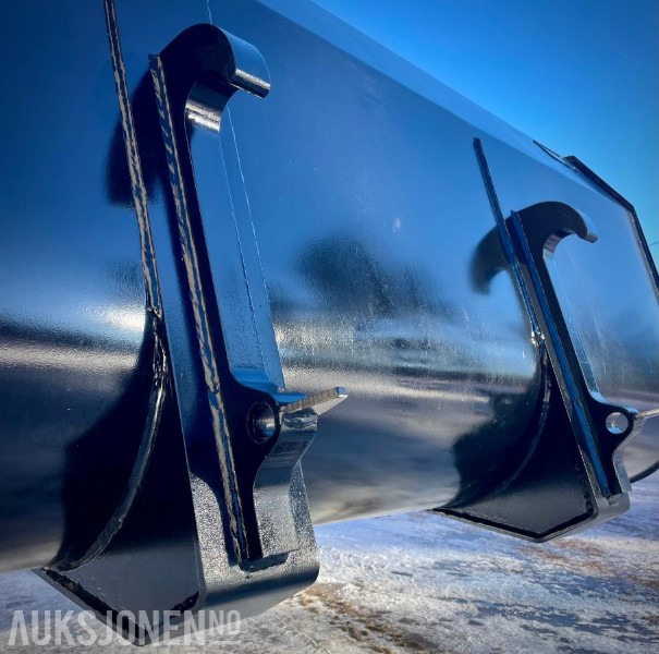 Traktorskuff 240 cm med Trima/sms feste - Γεωργικά μηχανήματα: φωτογραφία 2 Traktorskuff 240 cm med Trima/sms feste - Γεωργικά μηχανήματα: φωτογραφία 2