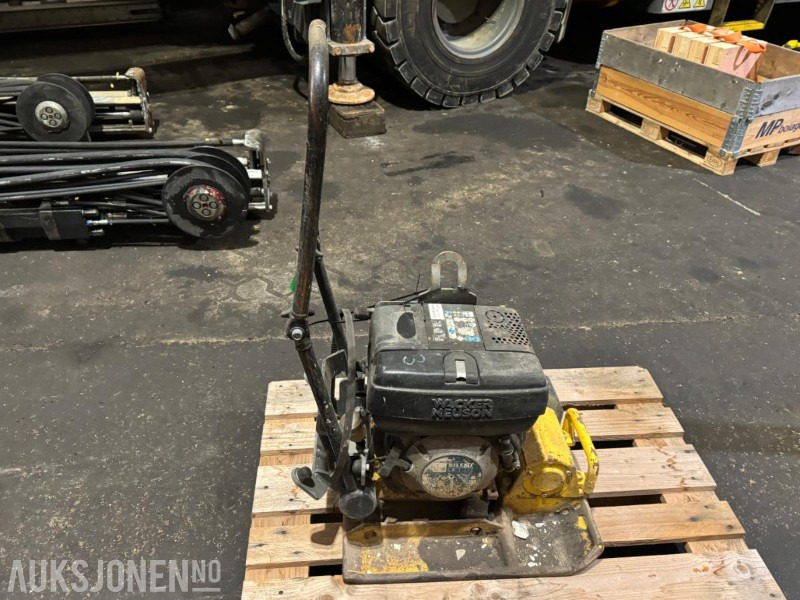 Wacker Neuson DPS18 vibroplate - Οδοστρωτήρας: φωτογραφία 5 Wacker Neuson DPS18 vibroplate - Οδοστρωτήρας: φωτογραφία 5