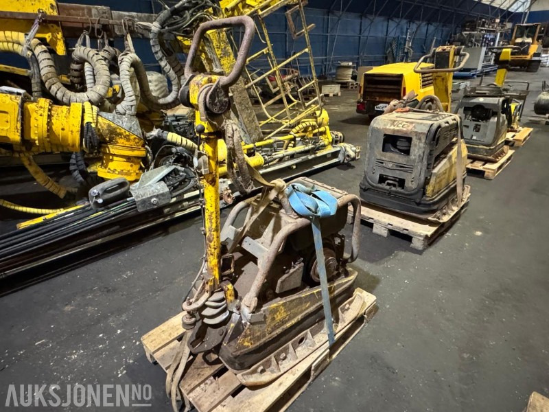 Wacker Neuson vibroplate - Οδοστρωτήρας: φωτογραφία 5 Wacker Neuson vibroplate - Οδοστρωτήρας: φωτογραφία 5
