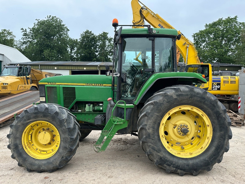 John Deere 7700 PowerQuad - Front linkage - Τρακτέρ: φωτογραφία 3 John Deere 7700 PowerQuad - Front linkage - Τρακτέρ: φωτογραφία 3