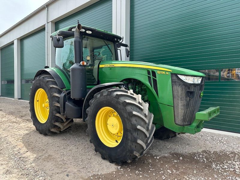 John Deere 8335R AutoPower - Τρακτέρ: φωτογραφία 2 John Deere 8335R AutoPower - Τρακτέρ: φωτογραφία 2