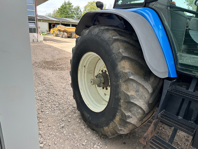 Τρακτέρ New Holland TM 190: φωτογραφία 11