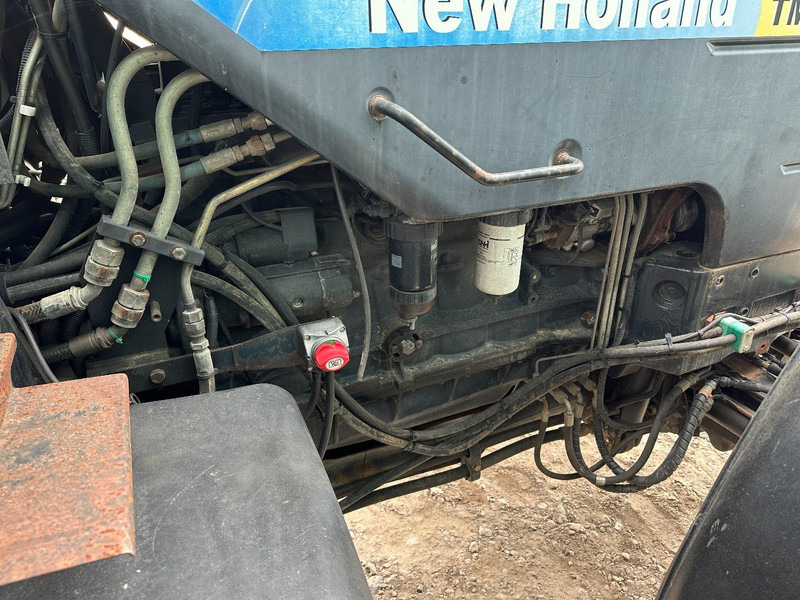 Τρακτέρ New Holland TM 190: φωτογραφία 16