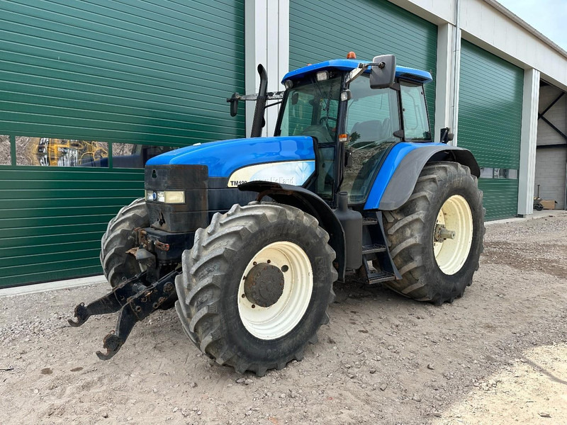 New Holland TM 190 - Τρακτέρ: φωτογραφία 1 New Holland TM 190 - Τρακτέρ: φωτογραφία 1
