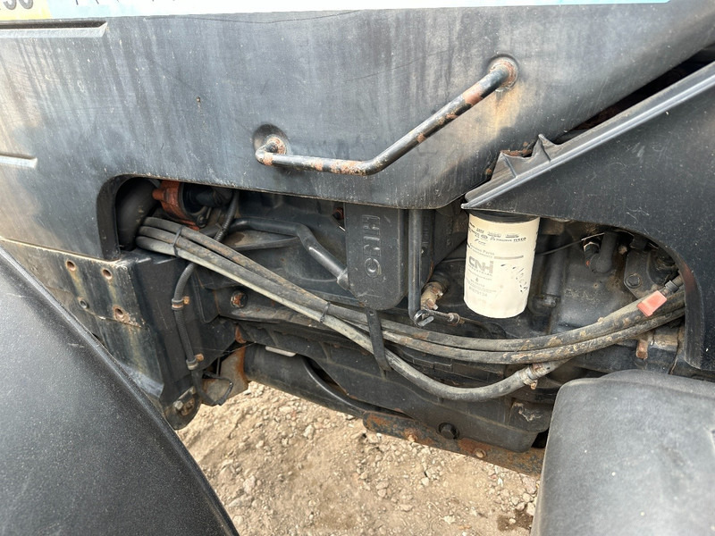 Τρακτέρ New Holland TM 190: φωτογραφία 17