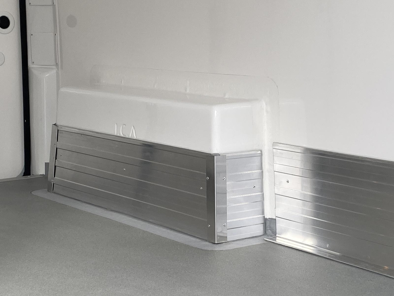 Νέα Επαγγελματικό αυτοκίνητο ψυγείο PEUGEOT BOXER L3H2 180PS CONFORT 335 / FRISCHDIENST BIS 0 + KONVEKTA FK2321 12-230V: φωτογραφία 27 Νέα Επαγγελματικό αυτοκίνητο ψυγείο PEUGEOT BOXER L3H2 180PS CONFORT 335 / FRISCHDIENST BIS 0 + KONVEKTA FK2321 12-230V: φωτογραφία 27