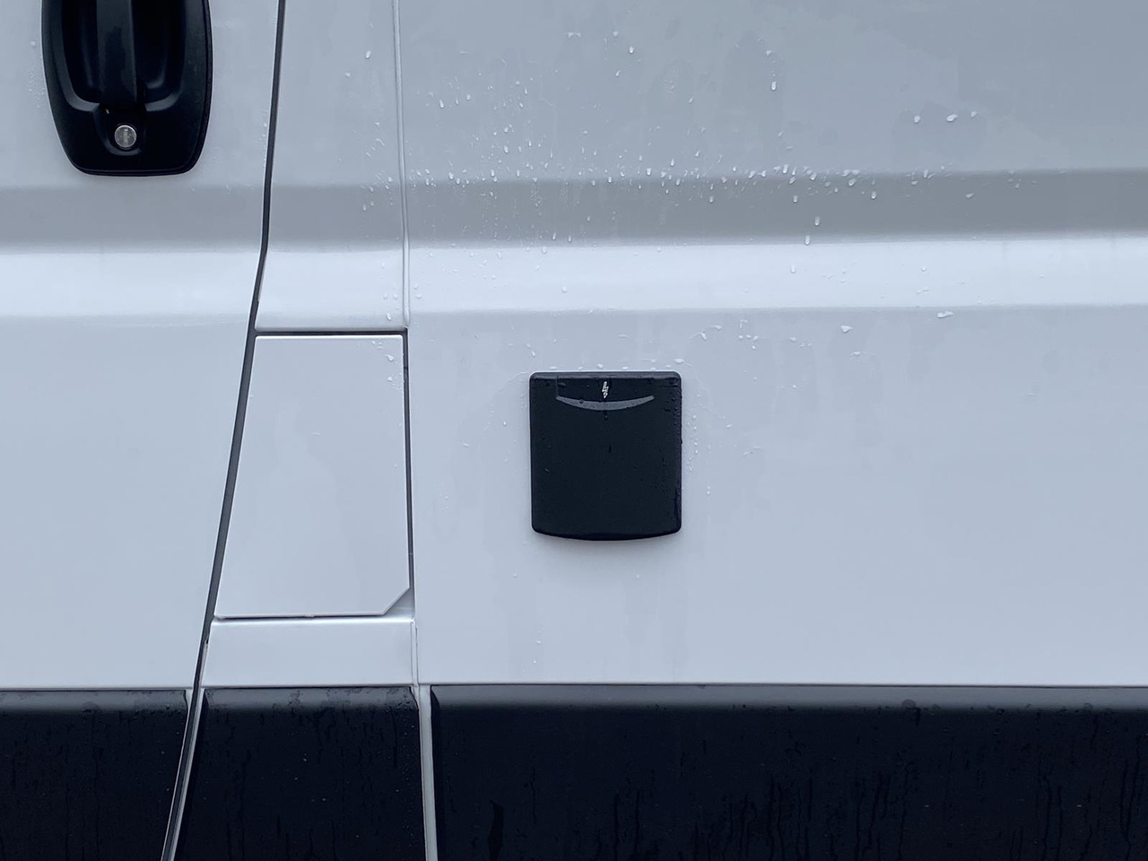 Νέα Επαγγελματικό αυτοκίνητο ψυγείο PEUGEOT BOXER L3H2 180PS CONFORT 335 / FRISCHDIENST BIS 0 + KONVEKTA FK2321 12-230V: φωτογραφία 8 Νέα Επαγγελματικό αυτοκίνητο ψυγείο PEUGEOT BOXER L3H2 180PS CONFORT 335 / FRISCHDIENST BIS 0 + KONVEKTA FK2321 12-230V: φωτογραφία 8