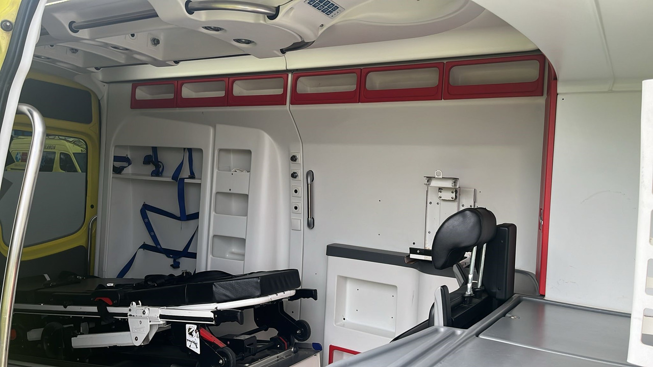 Mercedes Benz AMBULANCE Lot of 10 units Sprinter 313 CDI Automatic - Κοινοτικο όχημα/ Ειδικό όχημα: φωτογραφία 5 Mercedes Benz AMBULANCE Lot of 10 units Sprinter 313 CDI Automatic - Κοινοτικο όχημα/ Ειδικό όχημα: φωτογραφία 5