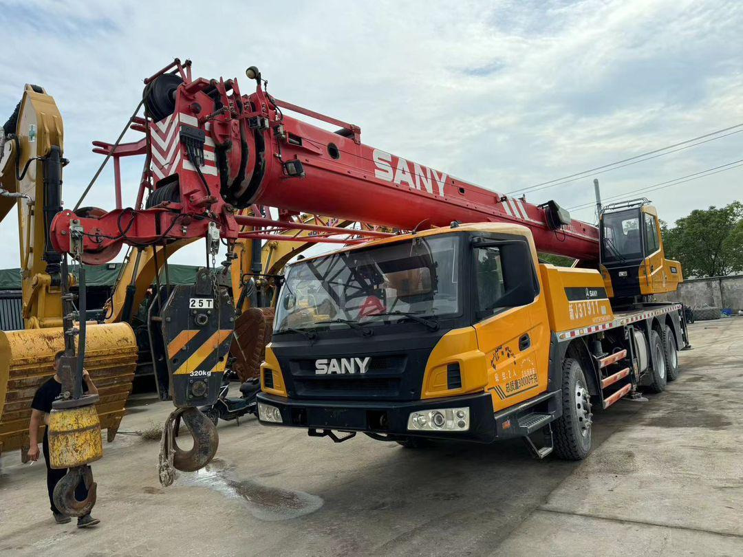 SANY STC250 25 Ton Truck Crane XCMG ZOOMLION TADANO KOBELCO 25T 50T 80T 100T 120T 200T 220T 240T 300T Crane for Sale - Τηλεσκοπικός γερανός: φωτογραφία 4 SANY STC250 25 Ton Truck Crane XCMG ZOOMLION TADANO KOBELCO 25T 50T 80T 100T 120T 200T 220T 240T 300T Crane for Sale - Τηλεσκοπικός γερανός: φωτογραφία 4