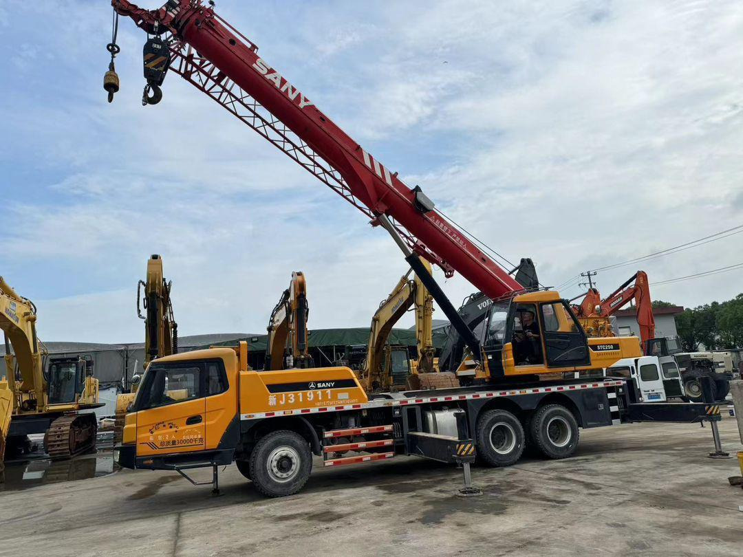 SANY STC250 25 Ton Truck Crane XCMG ZOOMLION TADANO KOBELCO 25T 50T 80T 100T 120T 200T 220T 240T 300T Crane for Sale - Τηλεσκοπικός γερανός: φωτογραφία 3 SANY STC250 25 Ton Truck Crane XCMG ZOOMLION TADANO KOBELCO 25T 50T 80T 100T 120T 200T 220T 240T 300T Crane for Sale - Τηλεσκοπικός γερανός: φωτογραφία 3