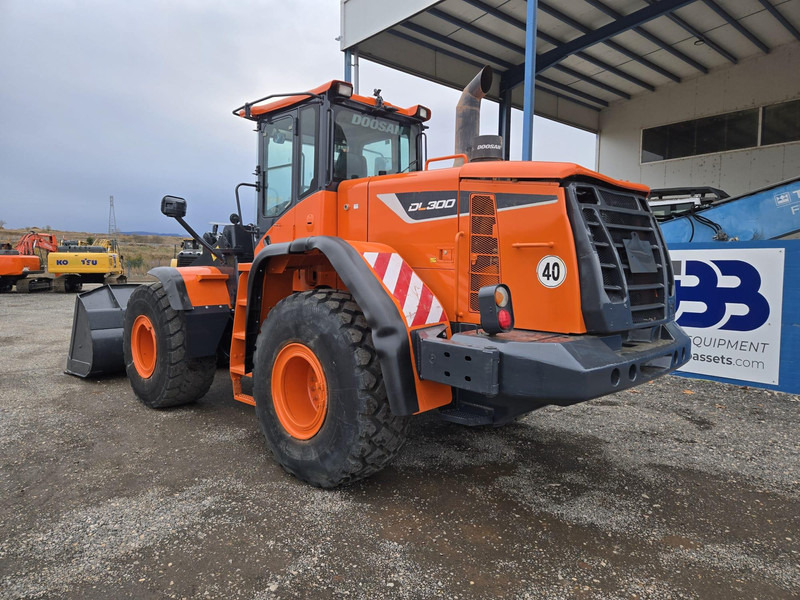 Doosan DL300-5 - Ελαστιχοφόρος φορτωτής: φωτογραφία 2 Doosan DL300-5 - Ελαστιχοφόρος φορτωτής: φωτογραφία 2