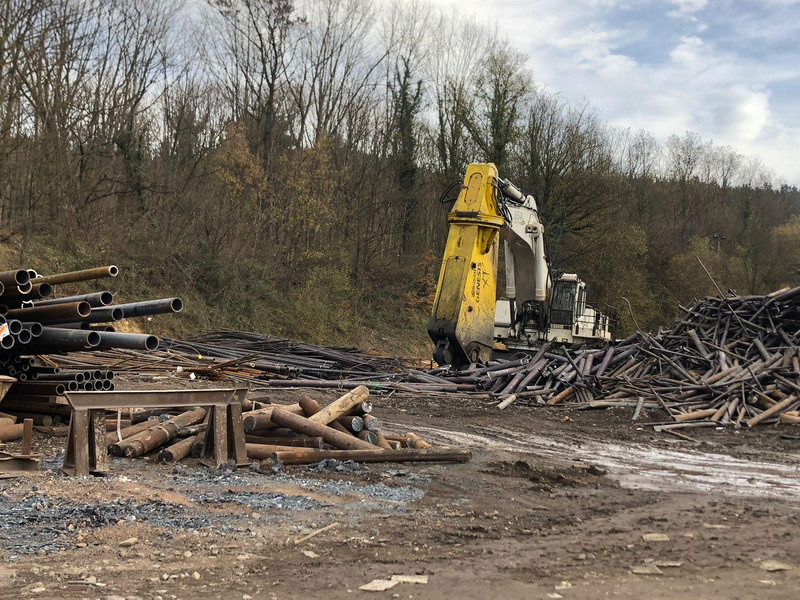 Ερπυστριοφόρος εκσκαφέας Liebherr R984C: φωτογραφία 17 Ερπυστριοφόρος εκσκαφέας Liebherr R984C: φωτογραφία 17