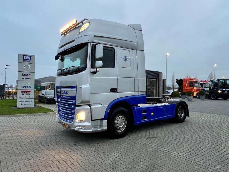 DAF XF 460 4x2 Trekker SSC / Retarder / 2x Fuel Tank / Standclima - Τράκτορας: φωτογραφία 1 DAF XF 460 4x2 Trekker SSC / Retarder / 2x Fuel Tank / Standclima - Τράκτορας: φωτογραφία 1