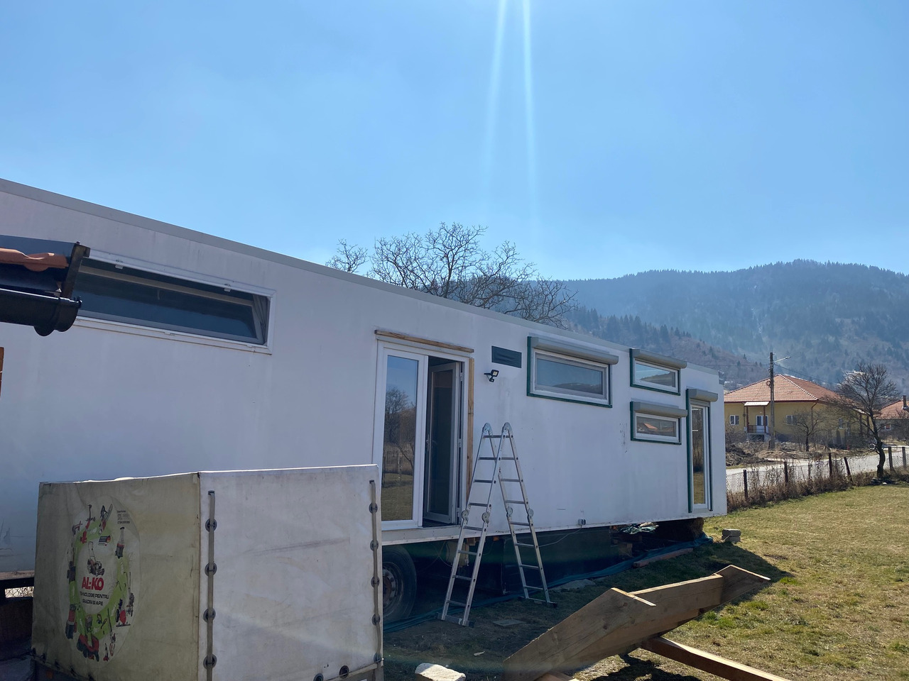 Krone Semiremorca casa mobila Complet Utilata - Σπίτι εμπορευματοκιβωτία: φωτογραφία 4 Krone Semiremorca casa mobila Complet Utilata - Σπίτι εμπορευματοκιβωτία: φωτογραφία 4