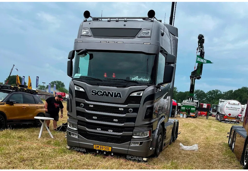 Scania R660 V8 NGS Show Truck . Speciel Interior. Air / Air suspension. Hydr. system - Τράκτορας: φωτογραφία 2 Scania R660 V8 NGS Show Truck . Speciel Interior. Air / Air suspension. Hydr. system - Τράκτορας: φωτογραφία 2