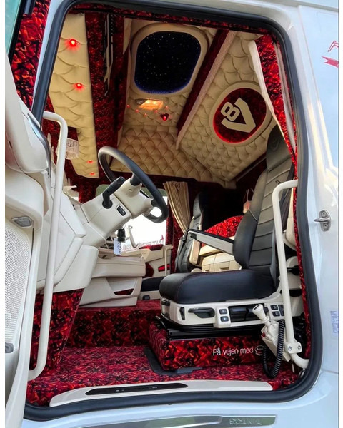 Scania R770 V8 NGS Special Interior. Only 110000 km. Air/ Air suspensiom. Hydr, system. - Τράκτορας: φωτογραφία 5 Scania R770 V8 NGS Special Interior. Only 110000 km. Air/ Air suspensiom. Hydr, system. - Τράκτορας: φωτογραφία 5