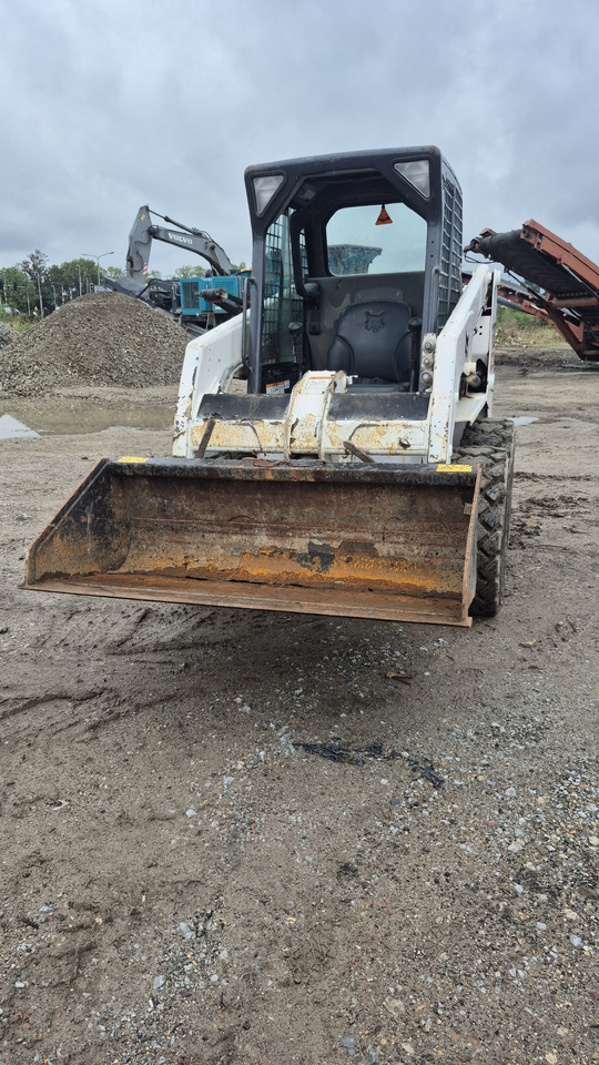 BOBCAT S130 - Φορτωτής πλάγιας ολίσθησης: φωτογραφία 3 BOBCAT S130 - Φορτωτής πλάγιας ολίσθησης: φωτογραφία 3
