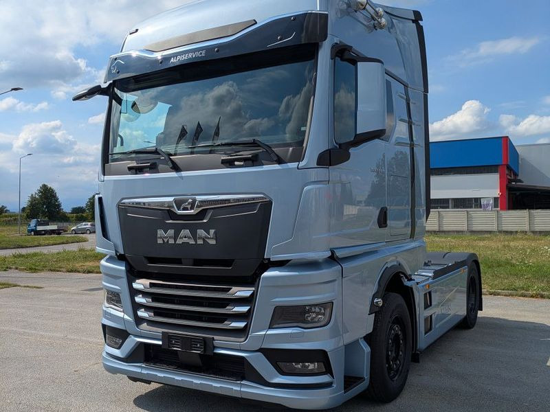 TRATTORE STRADALE MAN TGX 560hp NUOVO TGX 18.560 4x2 LL SA - Τράκτορας: φωτογραφία 1 TRATTORE STRADALE MAN TGX 560hp NUOVO TGX 18.560 4x2 LL SA - Τράκτορας: φωτογραφία 1