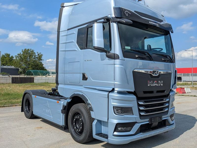TRATTORE STRADALE MAN TGX 560hp NUOVO TGX 18.560 4x2 LL SA - Τράκτορας: φωτογραφία 2 TRATTORE STRADALE MAN TGX 560hp NUOVO TGX 18.560 4x2 LL SA - Τράκτορας: φωτογραφία 2