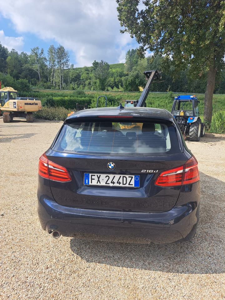 BMW 216 D ACTIVE TOURER - Λιμουζίνα/ Sedan: φωτογραφία 4 BMW 216 D ACTIVE TOURER - Λιμουζίνα/ Sedan: φωτογραφία 4