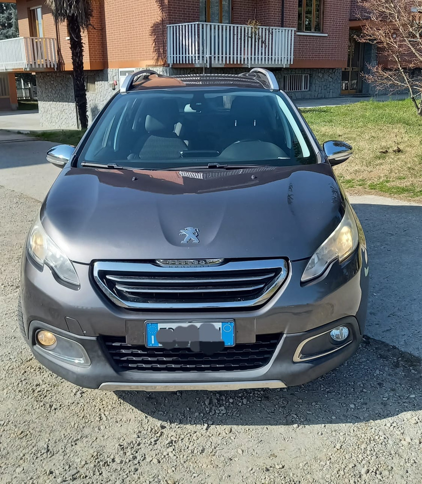 PEUGEOT 2008 - Λιμουζίνα/ Sedan: φωτογραφία 4 PEUGEOT 2008 - Λιμουζίνα/ Sedan: φωτογραφία 4