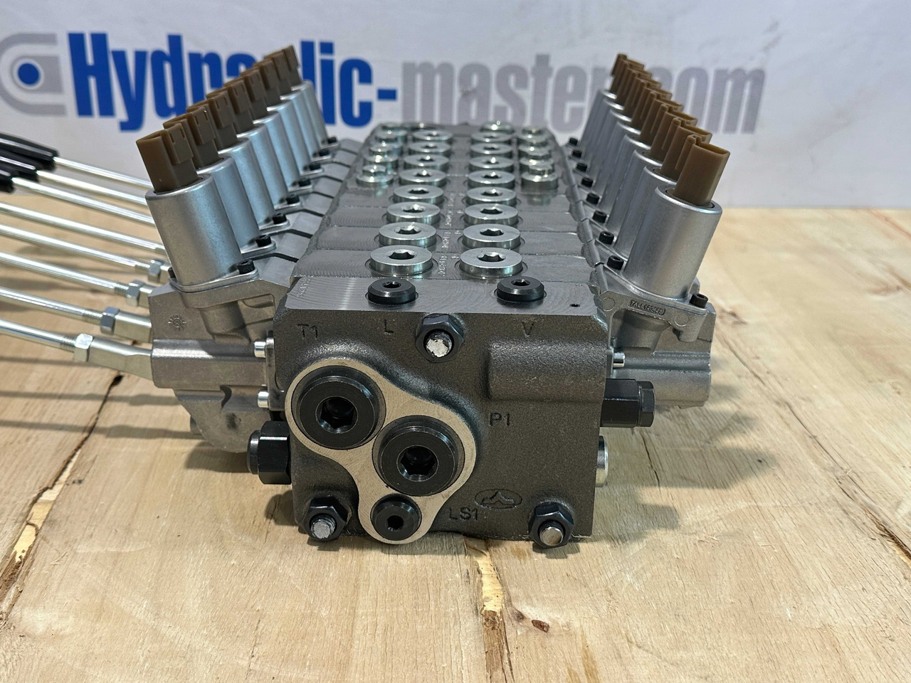 Valve Walvoil DPX100 MKG, Palfinger, Fassi, Hiab - Δασική ρυμούλκα: φωτογραφία 4 Valve Walvoil DPX100 MKG, Palfinger, Fassi, Hiab - Δασική ρυμούλκα: φωτογραφία 4