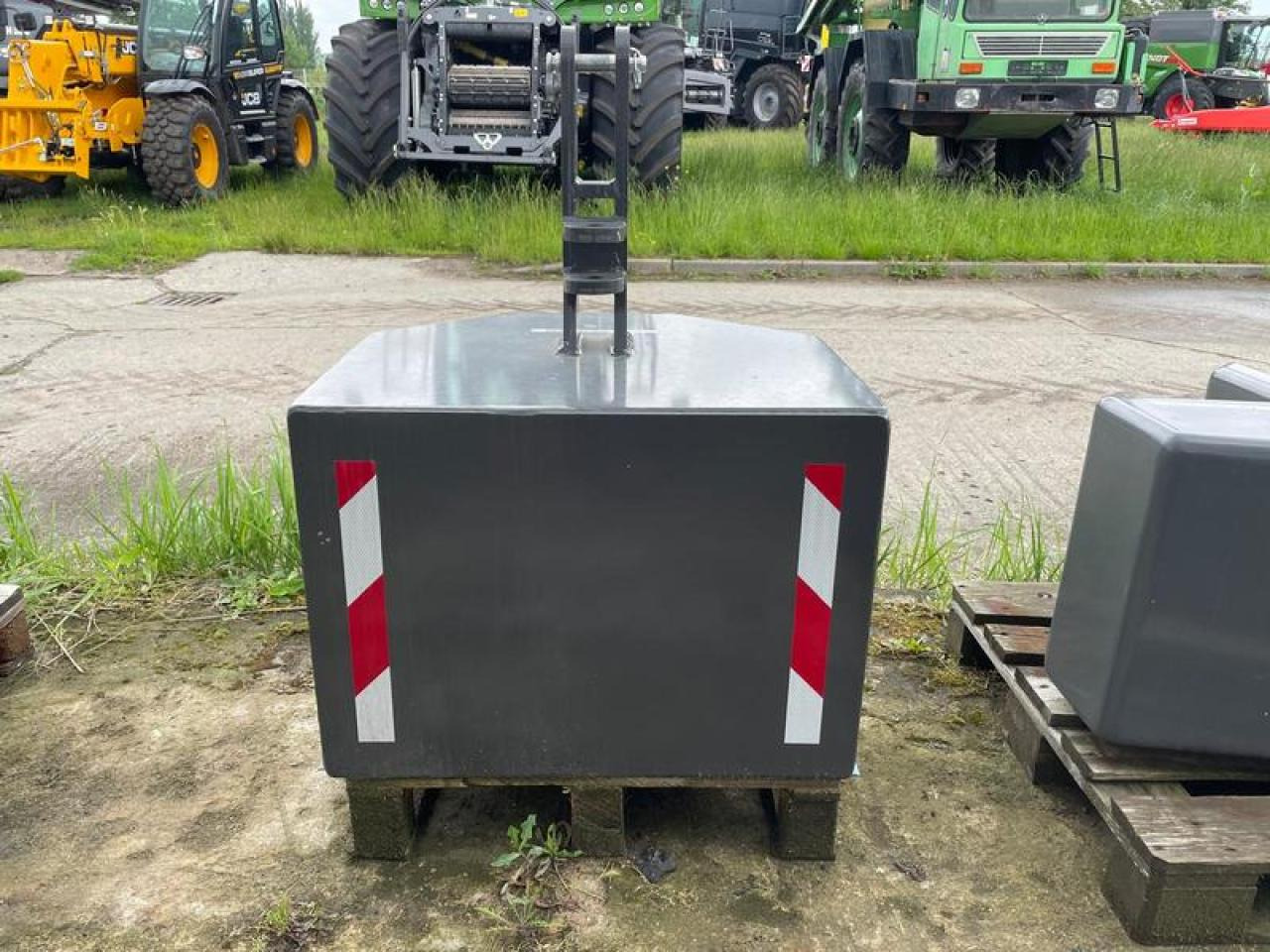 1000KG BUSCHMEIER FRONTGEWICHT - Αντίβαρο: φωτογραφία 3 1000KG BUSCHMEIER FRONTGEWICHT - Αντίβαρο: φωτογραφία 3