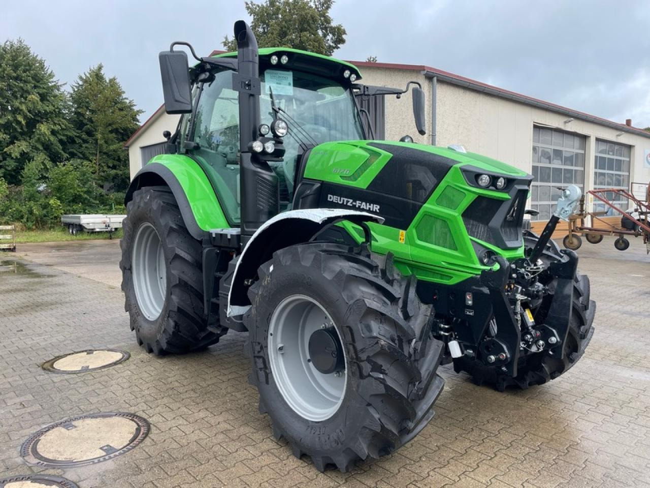 Deutz-Fahr 6170 POWERSHIFT - Τρακτέρ: φωτογραφία 2 Deutz-Fahr 6170 POWERSHIFT - Τρακτέρ: φωτογραφία 2