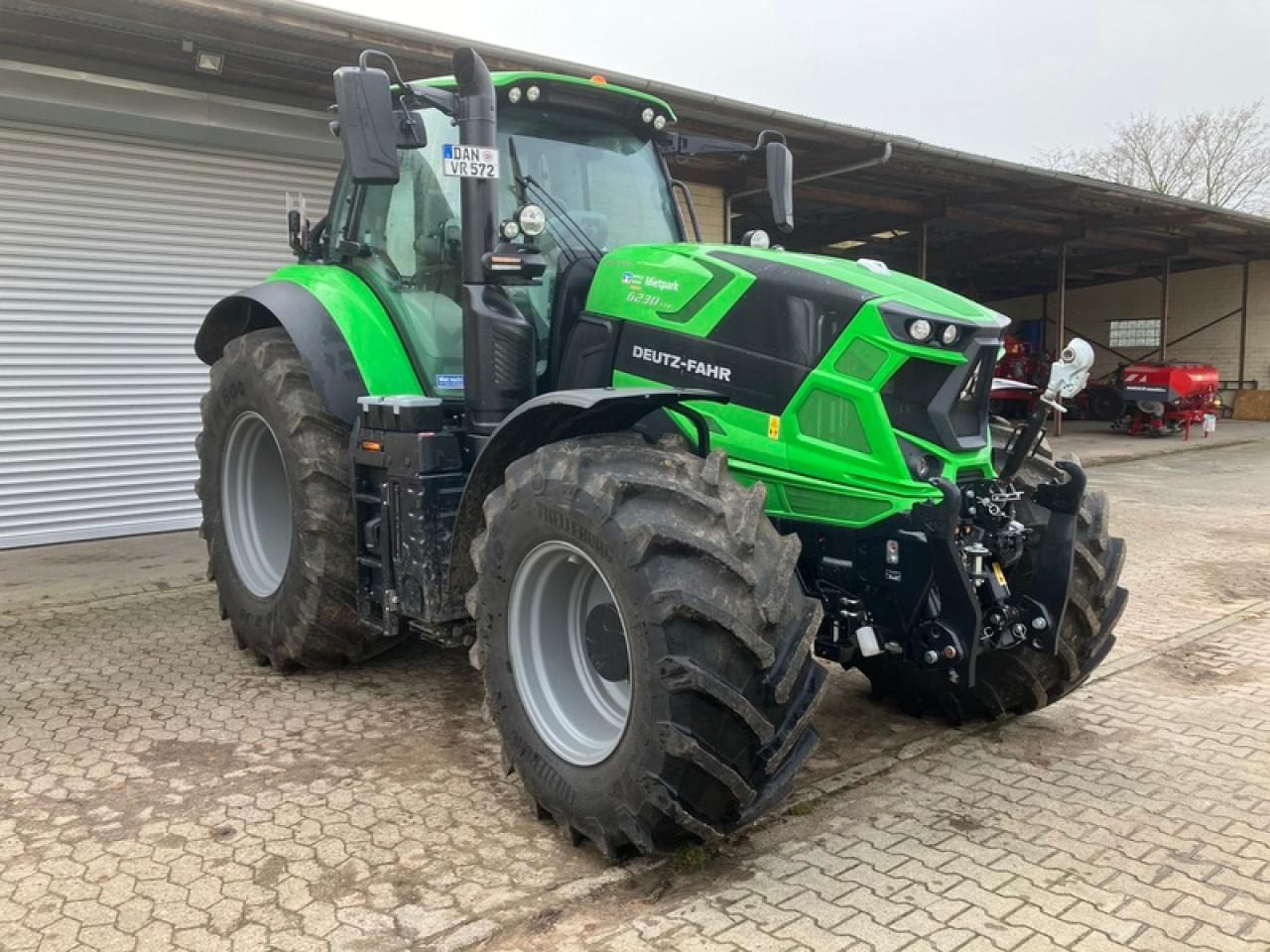 Deutz-Fahr 6230 TTV - Τρακτέρ: φωτογραφία 5 Deutz-Fahr 6230 TTV - Τρακτέρ: φωτογραφία 5
