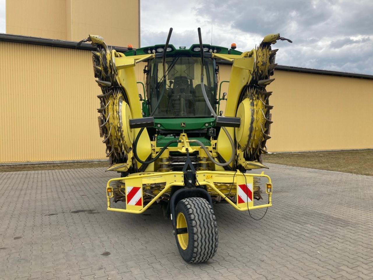 John Deere 8600 I - Ενσιρωτική μηχανή: φωτογραφία 4 John Deere 8600 I - Ενσιρωτική μηχανή: φωτογραφία 4
