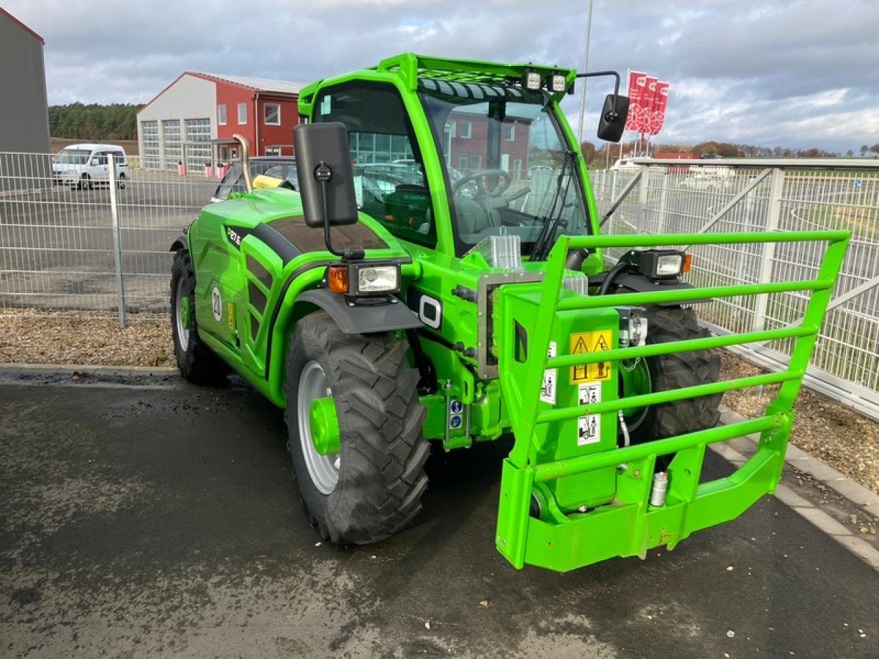 Merlo P27.6 PLUSAKTION - Τηλεσκοπικός φορτωτής: φωτογραφία 1 Merlo P27.6 PLUSAKTION - Τηλεσκοπικός φορτωτής: φωτογραφία 1