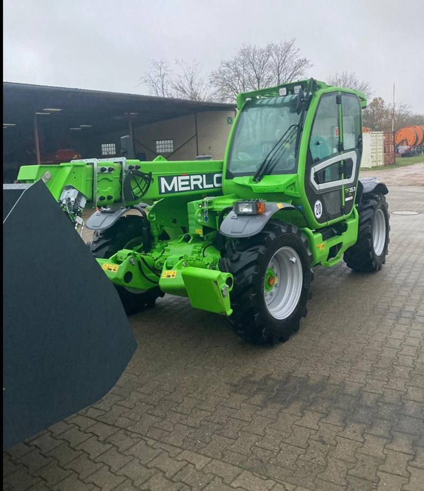 Merlo TF35.11TT - Τηλεσκοπικός φορτωτής: φωτογραφία 2 Merlo TF35.11TT - Τηλεσκοπικός φορτωτής: φωτογραφία 2