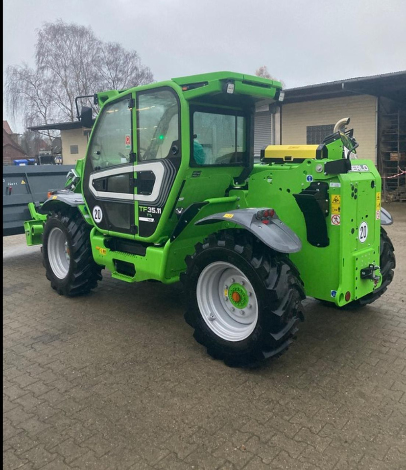 Merlo TF35.11TT - Τηλεσκοπικός φορτωτής: φωτογραφία 4 Merlo TF35.11TT - Τηλεσκοπικός φορτωτής: φωτογραφία 4