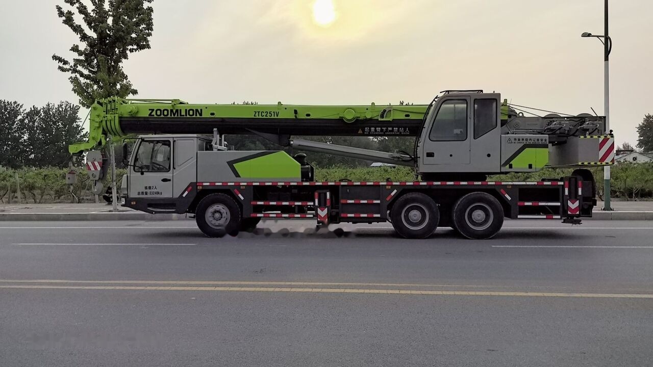 Zoomlion ZTC251V ZTC251V ZTC350 ZTV500 ZTC750 25T 25ton 35ton 50ton - Τηλεσκοπικός γερανός: φωτογραφία 1 Zoomlion ZTC251V ZTC251V ZTC350 ZTV500 ZTC750 25T 25ton 35ton 50ton - Τηλεσκοπικός γερανός: φωτογραφία 1