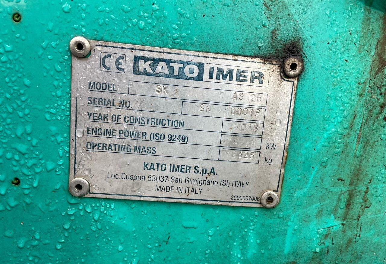Φορτωτής πλάγιας ολίσθησης Kato Imer AS25: φωτογραφία 11