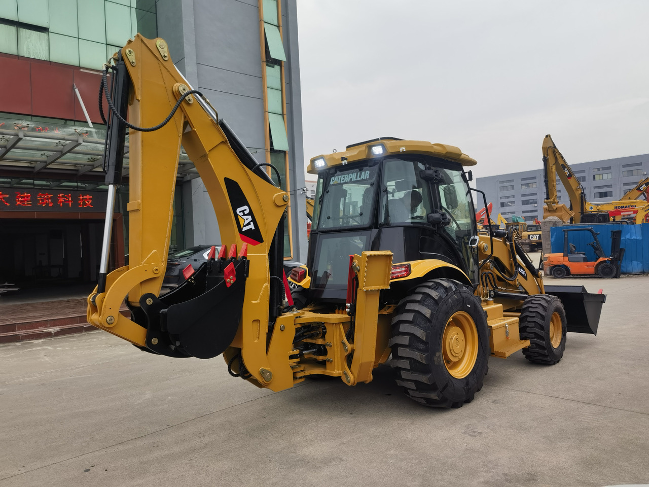 Cat 420F backhoe loader - Φορτωτής εκσκαφέας: φωτογραφία 1 Cat 420F backhoe loader - Φορτωτής εκσκαφέας: φωτογραφία 1