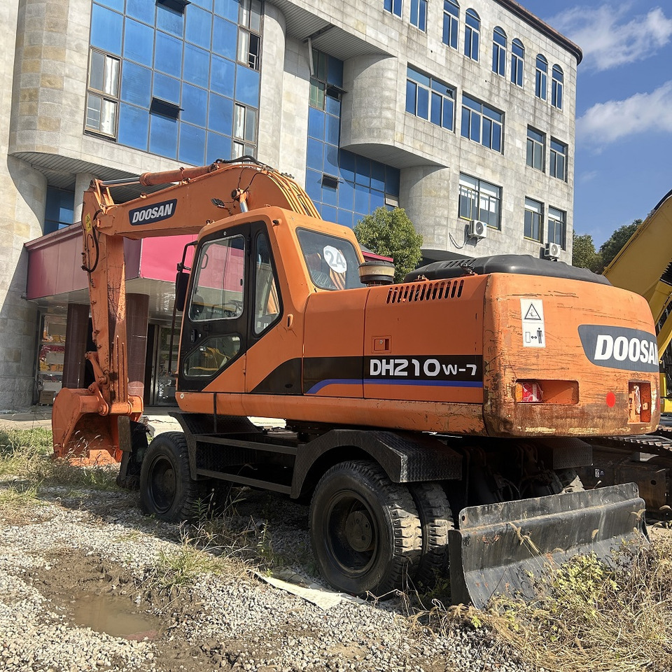 Doosan DH210w-7 wheel excavator - Τροχοφόρος εκσκαφέας: φωτογραφία 5 Doosan DH210w-7 wheel excavator - Τροχοφόρος εκσκαφέας: φωτογραφία 5