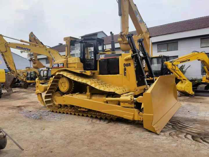 Good condition Used Japan Bulldozer D8R Caterpillar bulldozer CAT d8r d9r Crawler bulldozers - Μπουλντόζα: φωτογραφία 4 Good condition Used Japan Bulldozer D8R Caterpillar bulldozer CAT d8r d9r Crawler bulldozers - Μπουλντόζα: φωτογραφία 4