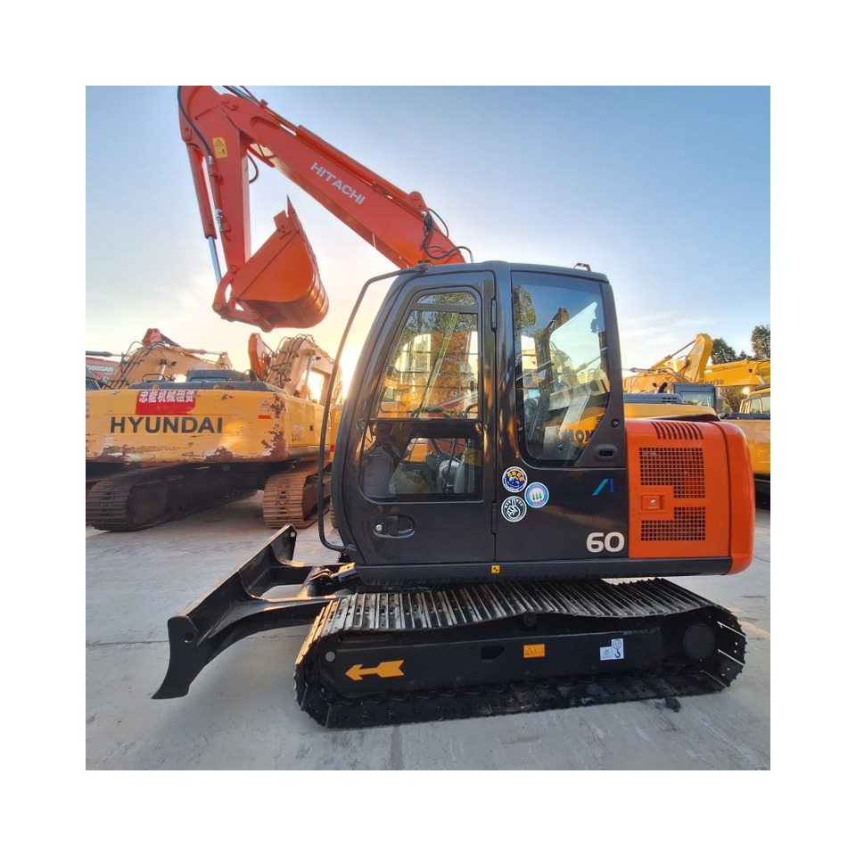 Hitachi ZX60 Excavator - Ερπυστριοφόρος εκσκαφέας: φωτογραφία 1 Hitachi ZX60 Excavator - Ερπυστριοφόρος εκσκαφέας: φωτογραφία 1