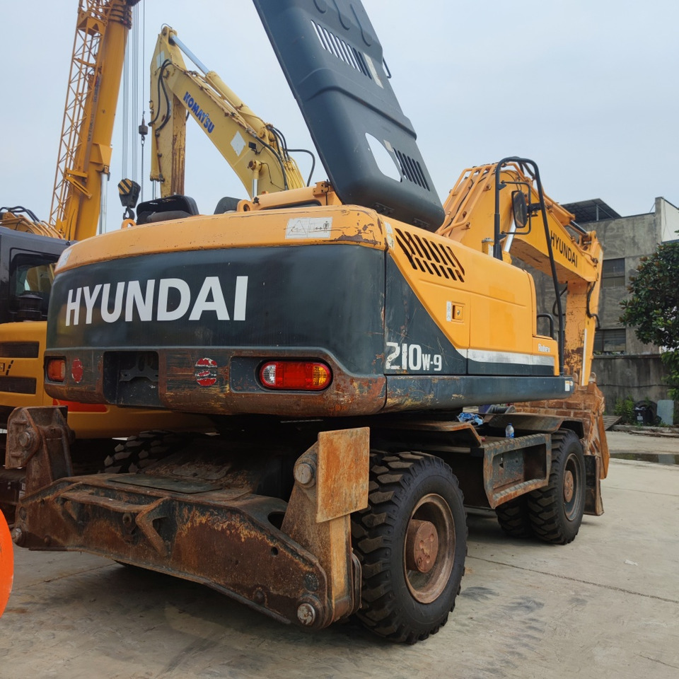 Hyundai 210w-9 wheel excavator - Τροχοφόρος εκσκαφέας: φωτογραφία 5 Hyundai 210w-9 wheel excavator - Τροχοφόρος εκσκαφέας: φωτογραφία 5
