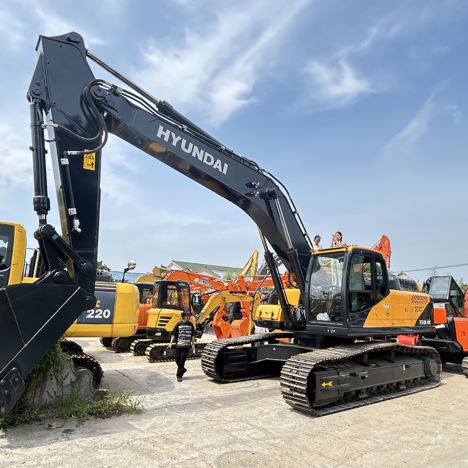 Hyundai 350LVS excavator - Τροχοφόρος εκσκαφέας: φωτογραφία 2 Hyundai 350LVS excavator - Τροχοφόρος εκσκαφέας: φωτογραφία 2
