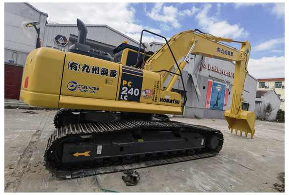 Japan original Used second hand excavator Komatsu PC240LC-8 hydraulic excavator digger for sale - Ερπυστριοφόρος εκσκαφέας: φωτογραφία 1 Japan original Used second hand excavator Komatsu PC240LC-8 hydraulic excavator digger for sale - Ερπυστριοφόρος εκσκαφέας: φωτογραφία 1