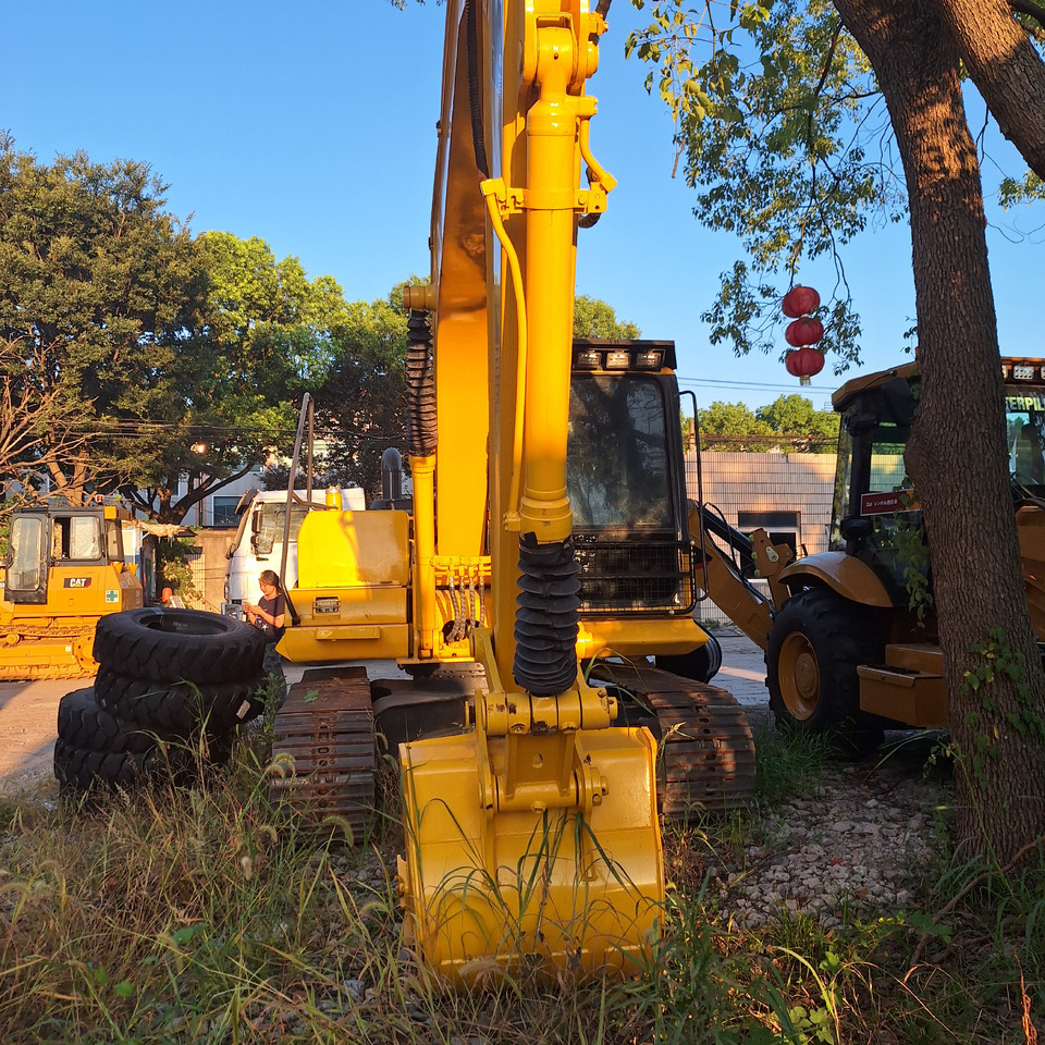 Komatsu PC130 Excavator - Ερπυστριοφόρος εκσκαφέας: φωτογραφία 5 Komatsu PC130 Excavator - Ερπυστριοφόρος εκσκαφέας: φωτογραφία 5