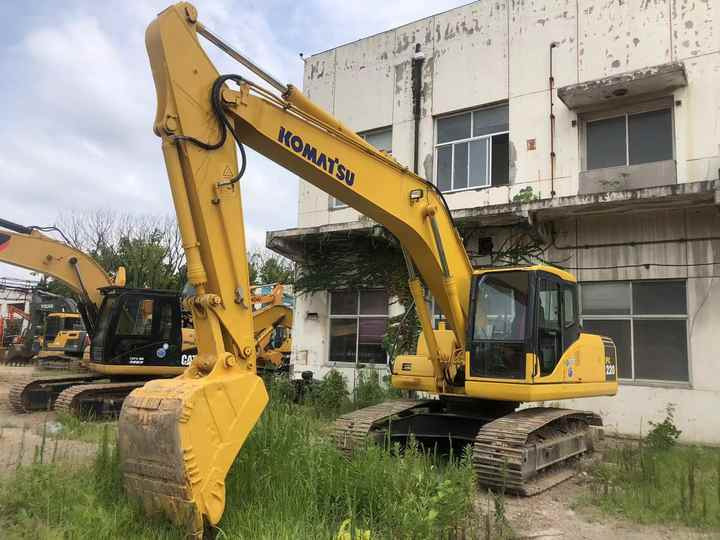 Komatsu PC220-7 - Ερπυστριοφόρος εκσκαφέας: φωτογραφία 5 Komatsu PC220-7 - Ερπυστριοφόρος εκσκαφέας: φωτογραφία 5