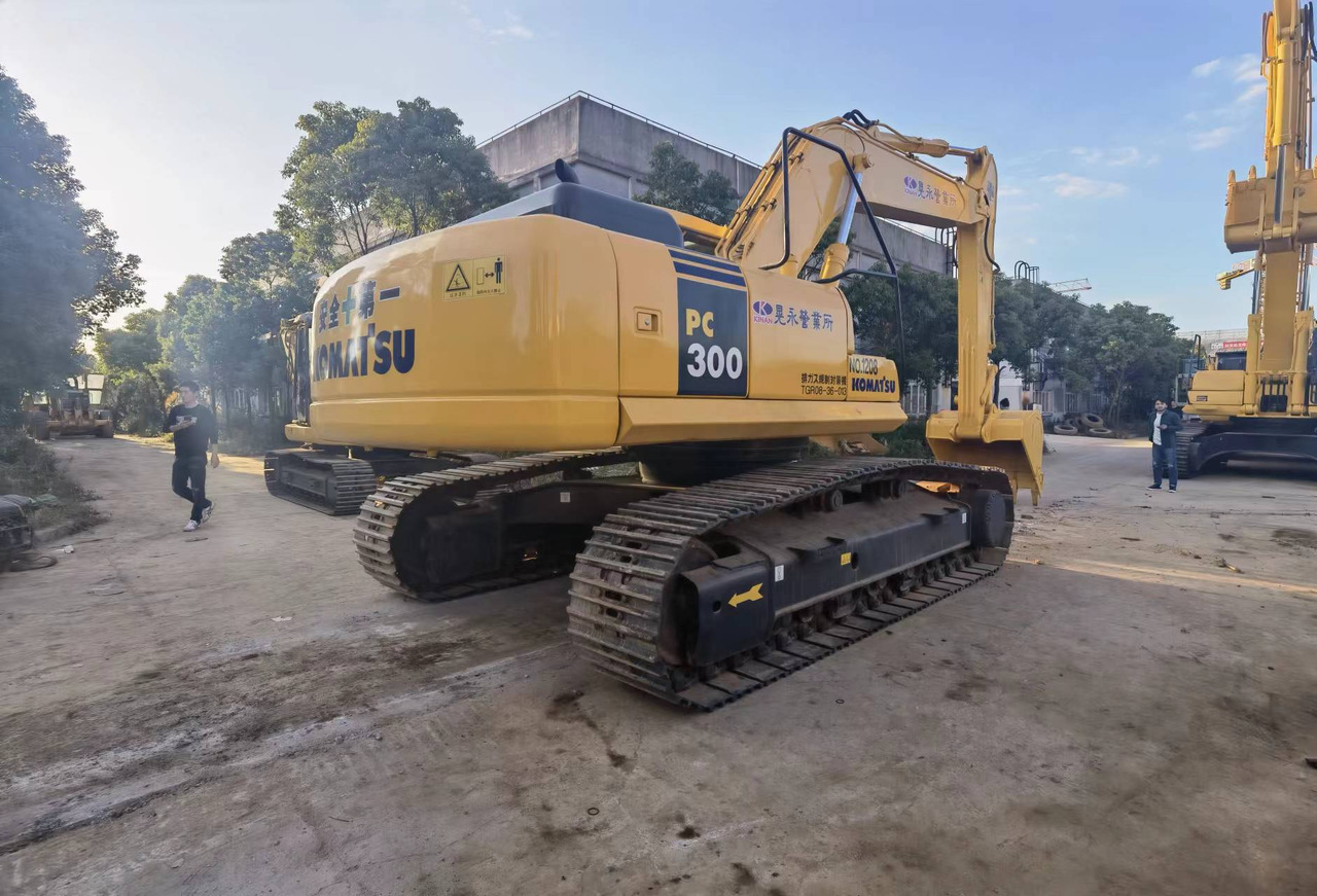 Komatsu PC300-7 Excavator - Ερπυστριοφόρος εκσκαφέας: φωτογραφία 1 Komatsu PC300-7 Excavator - Ερπυστριοφόρος εκσκαφέας: φωτογραφία 1