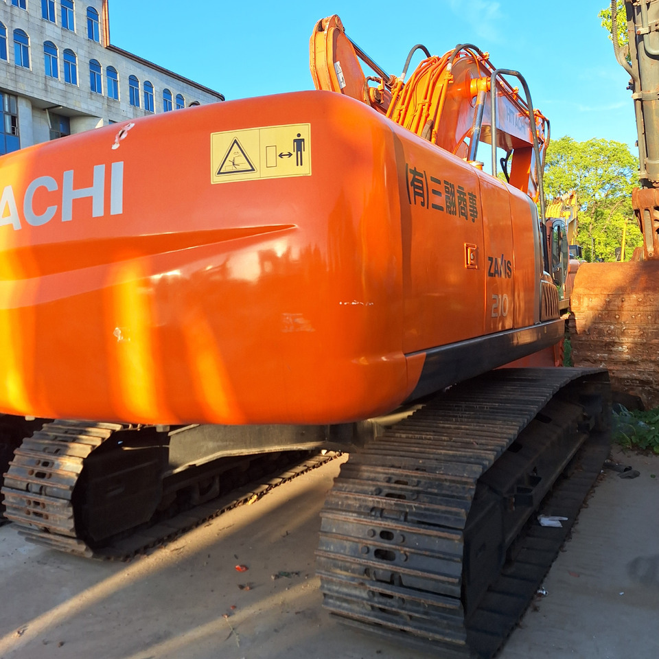 Second hand Hitachi ZX210 excavator - Εκσκαφέας: φωτογραφία 2 Second hand Hitachi ZX210 excavator - Εκσκαφέας: φωτογραφία 2
