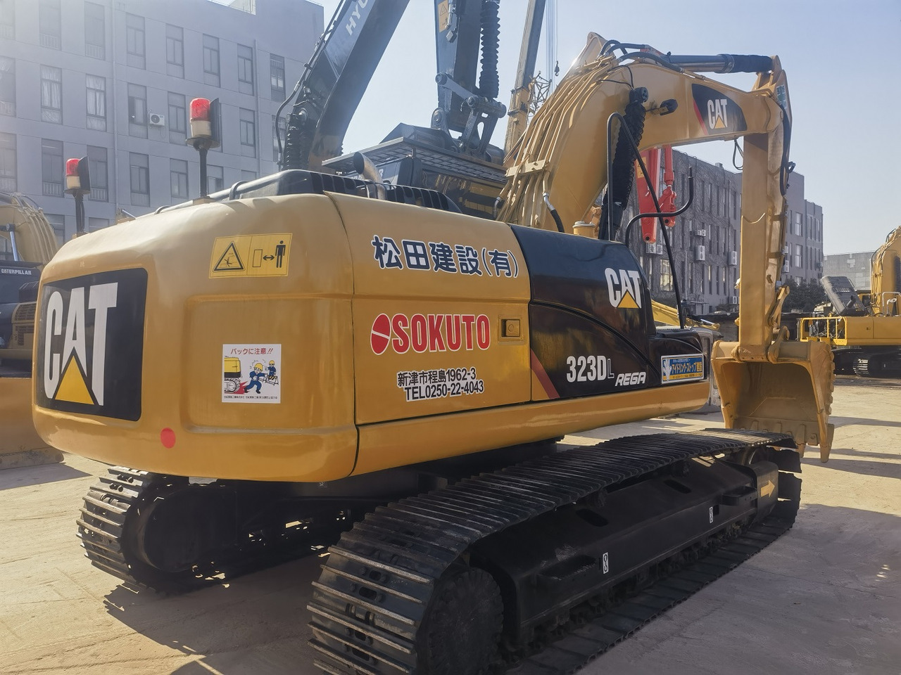 Cat 323d excavators - Εκσκαφέας: φωτογραφία 3 Cat 323d excavators - Εκσκαφέας: φωτογραφία 3