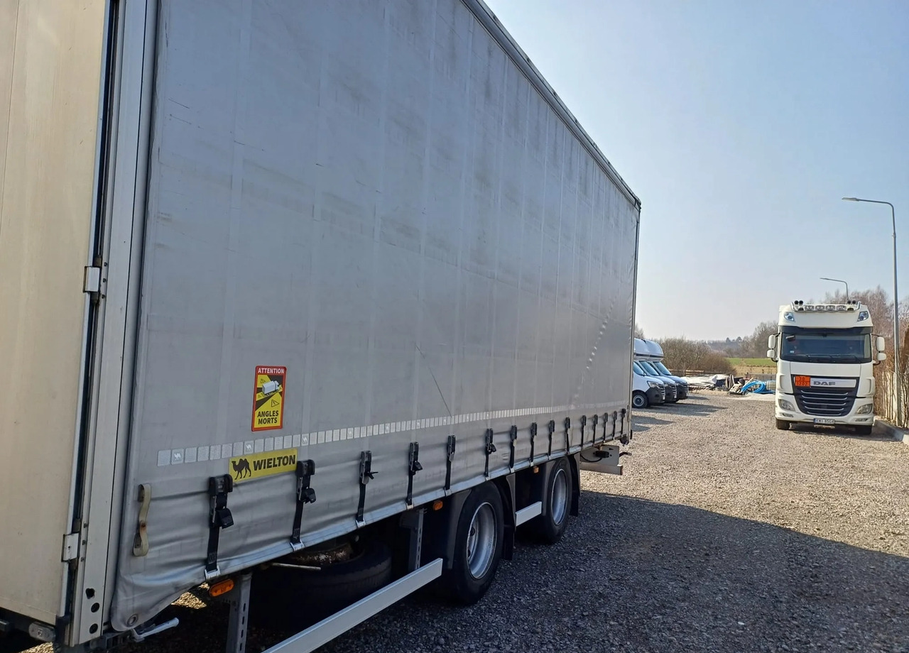 DAF XF 480 SUPER SPACE CAB / ZESTAW TANDEM PRZEJAZDOWY 120m3 - Φορτηγό μουσαμάς: φωτογραφία 4 DAF XF 480 SUPER SPACE CAB / ZESTAW TANDEM PRZEJAZDOWY 120m3 - Φορτηγό μουσαμάς: φωτογραφία 4