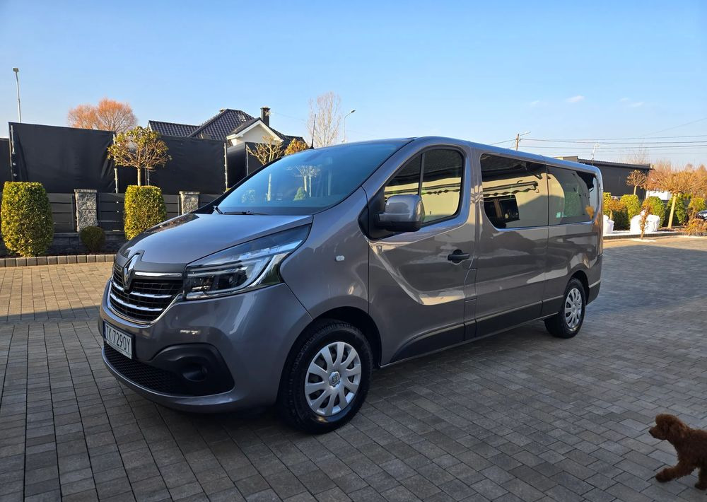 Renault Trafic Grand SpaceClass 2.0 dCi EDC - Αυτοκίνητο: φωτογραφία 2 Renault Trafic Grand SpaceClass 2.0 dCi EDC - Αυτοκίνητο: φωτογραφία 2